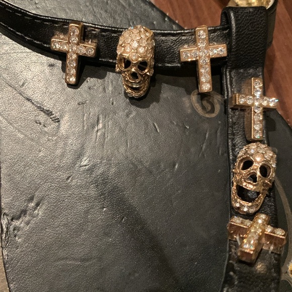 SOLE SALVATION Women’s Skull and Cross Jewelled Sandals - New Without Tags - Picture 9 of 9